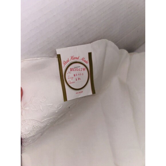 Vintage tablecloth Scalloped edge  60 X 60 white cotton - Picture 5 of 16